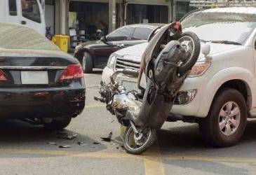 Colorado Couple Suffers Injury in Vehicle Accident, Fire