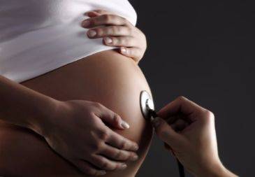 How to Properly Use a Seat Belt While Pregnant