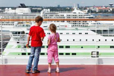 Kids or Elderly Adults Traveling Alone? Here’s How to Keep Them Safe